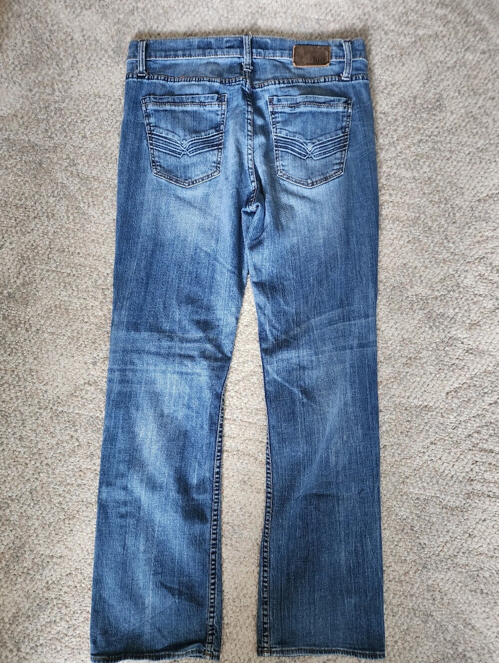 BKE Men's Medium Blue Bootleg Jake Buckle Jeans 36L